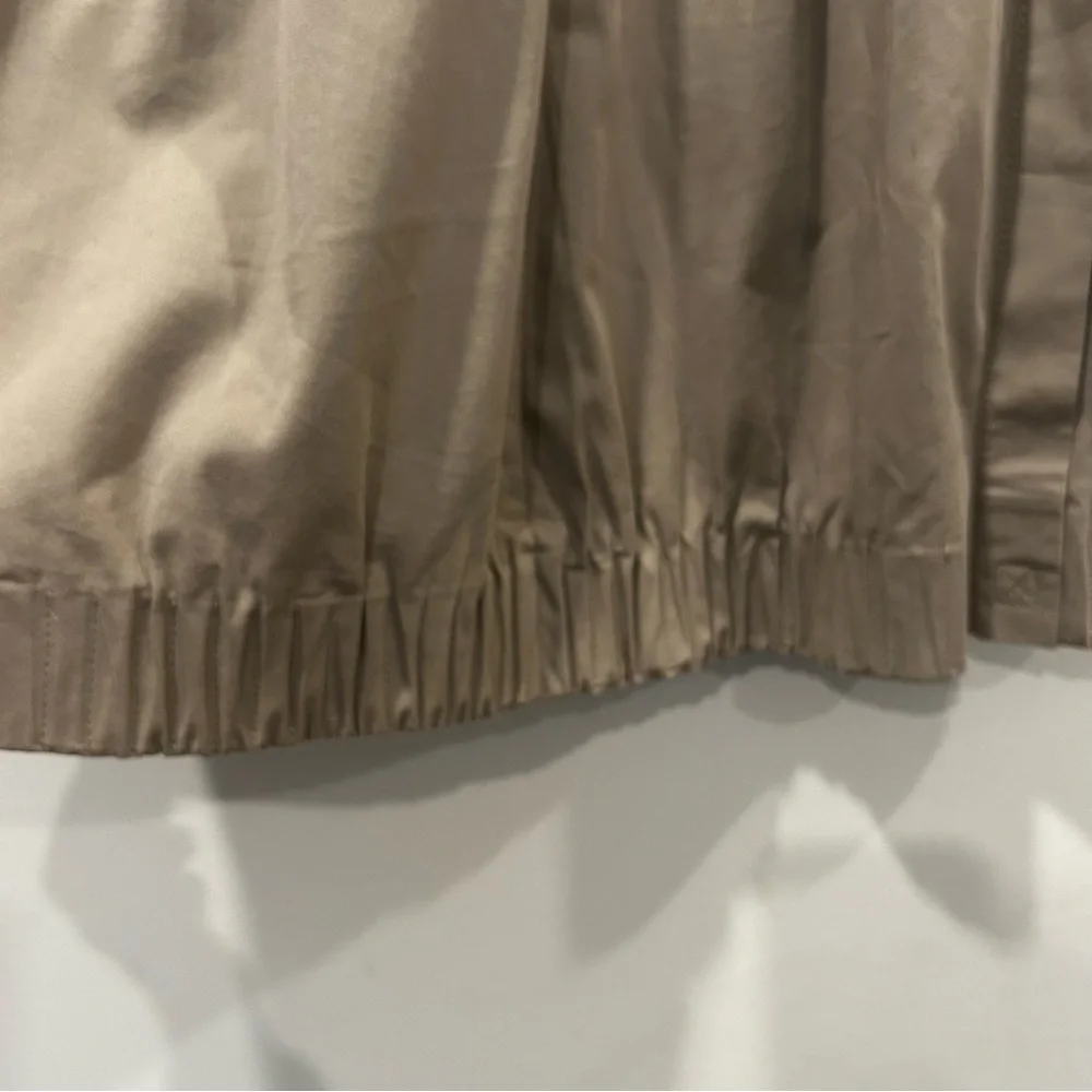 Philosophy by Alberta Ferretti Khaki Pleated Skirt with Buckle Details. Size 6